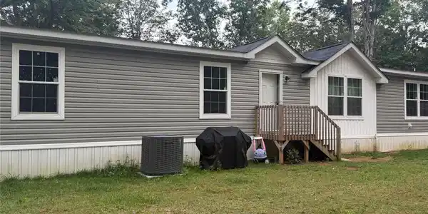 818 Poison Cove Road