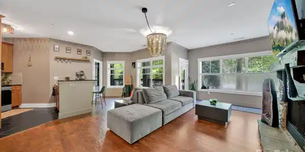 9 Kenilworth Knoll