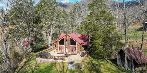 1240 Ferguson Cove Loop