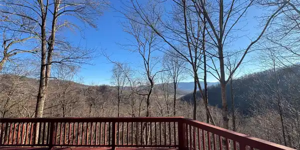 7 Winding Poplar Road