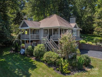 105 Deer Glade Lane