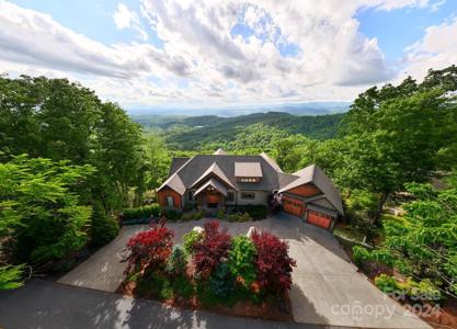 2434 Connestee Trail