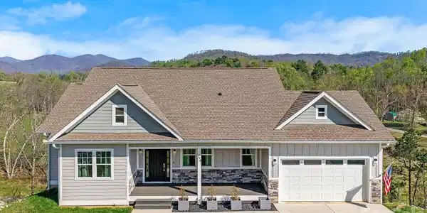 154 Amblers Knoll Road