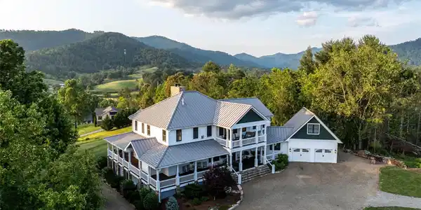29 Bonnie Brae Drive