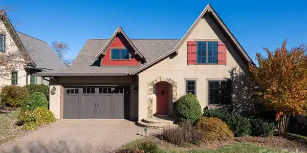 38 Chantilly Drive
