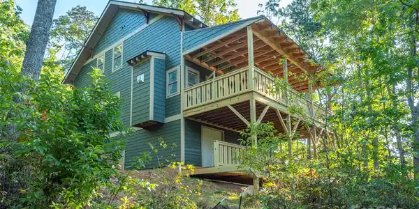 105 Bartram Way