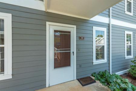 3101 Idle Hour Drive