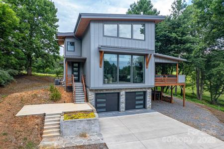 22 Lara Drive