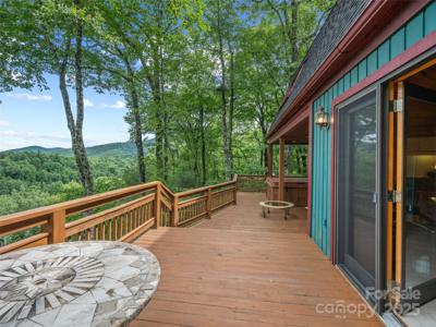 156 Winterstar Loop