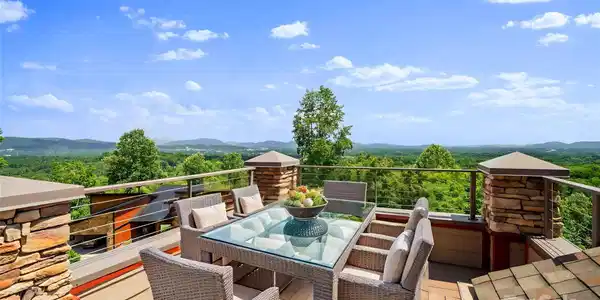 4 Chimney Crest Drive