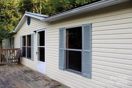 280 Lightning Bug Lane