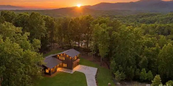 121 Deer Jump Trail