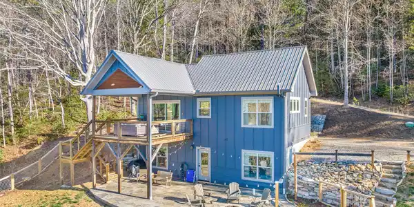 54 Weldon Way
