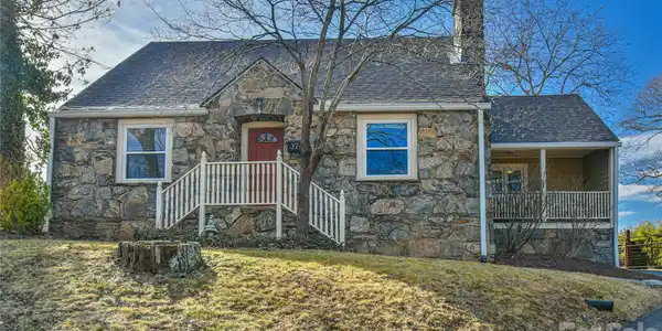 37 Buchanan Place