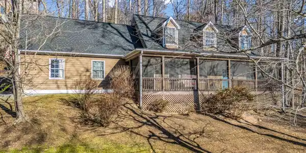 181 Beechwood Lakes Drive