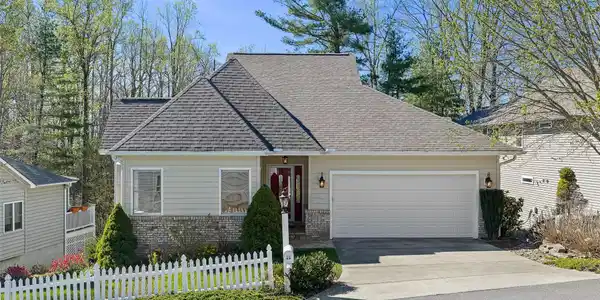 25 Ashefield Court