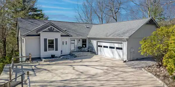 552 Kanasgowa Drive