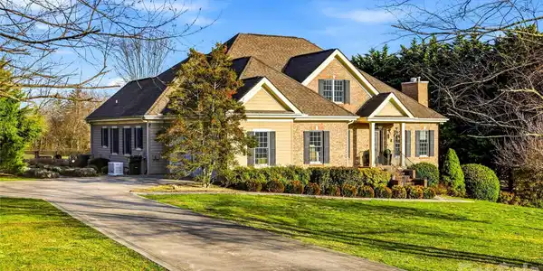 100 Bradford Farm Road
