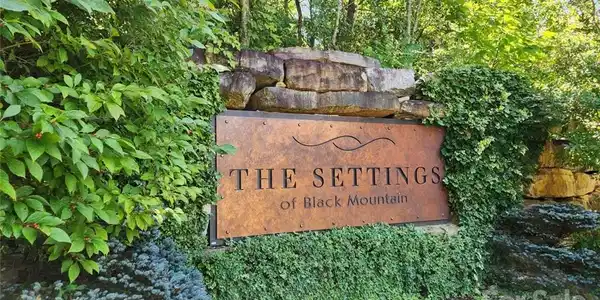 75 Cottage Settings Lane