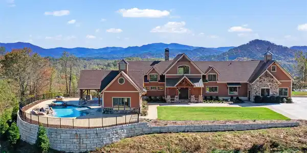 946 Ridge Road