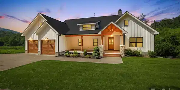 111 Oak Mountain Drive