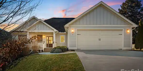 5 Magnolia Farms Drive