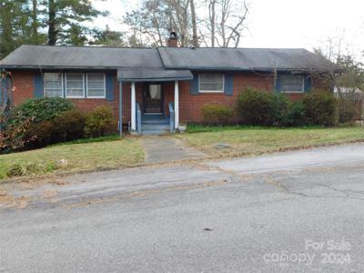 366 Hawthorne Drive