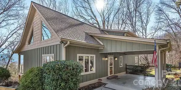 26 Ashewood Lane
