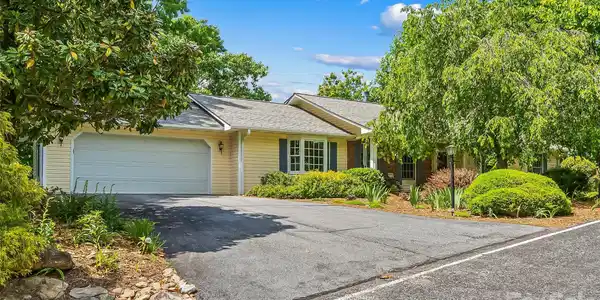 120 Eagle Rock Trail