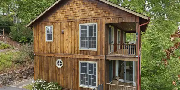 350 Laurel Mountain Trail