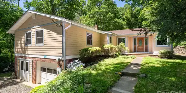 26 Utopia Road