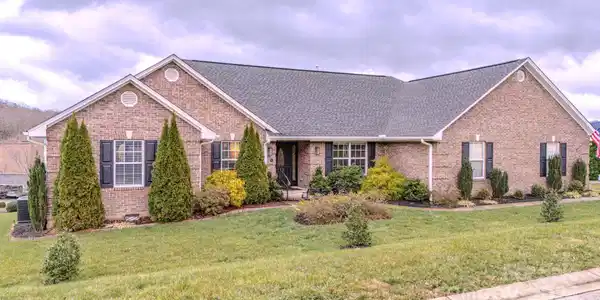 61 Rose Of Sharon Way
