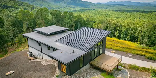 463 Summit Trail