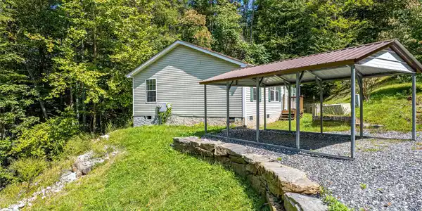 11 Grand Canyon Drive
