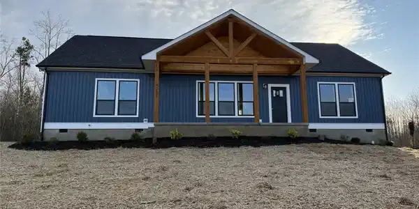 4271 Alpine Trail