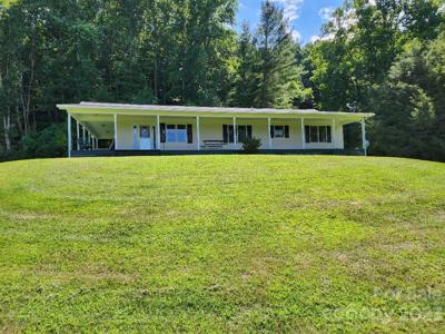 160 Snake Den Drive