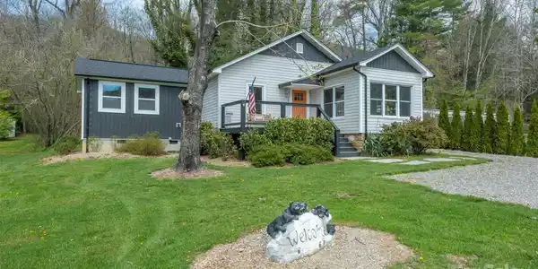 1117 Montreat Road