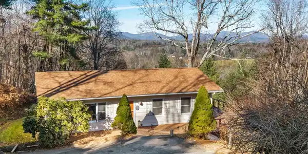 306 Parkway Village Drive