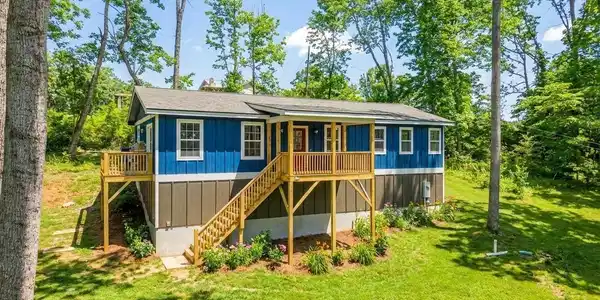 1460 Pickens Highway