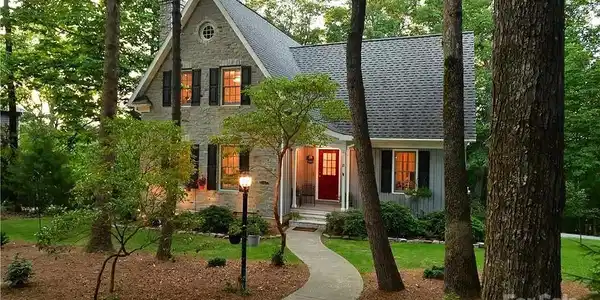 21 Maple Leaf Lane