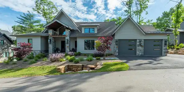 158 Riverbend Forest Drive