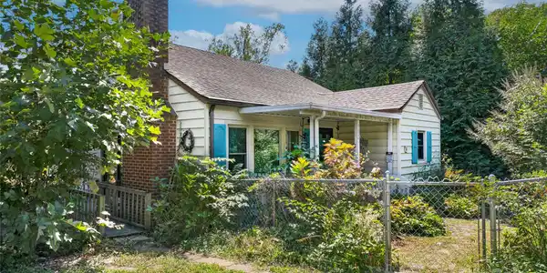 392 Old Hendersonville Highway