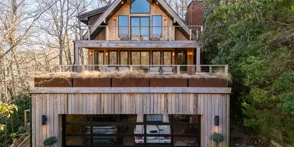 206 Tsisdvna Lane