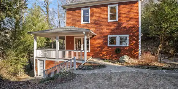 206 Yates Avenue