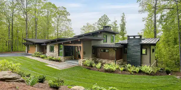 391 High Hickory Trail