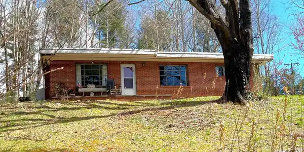 579 Lakey Gap Road