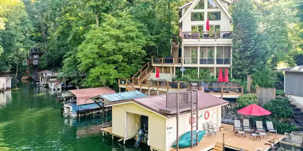 130 Edwards Point