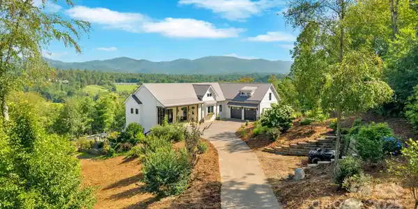 23 Windy Ridge