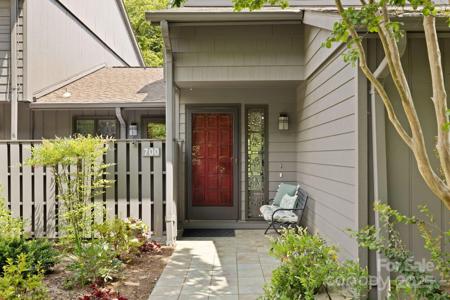 700 Crowfields Lane