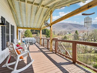 52 Westwind Drive